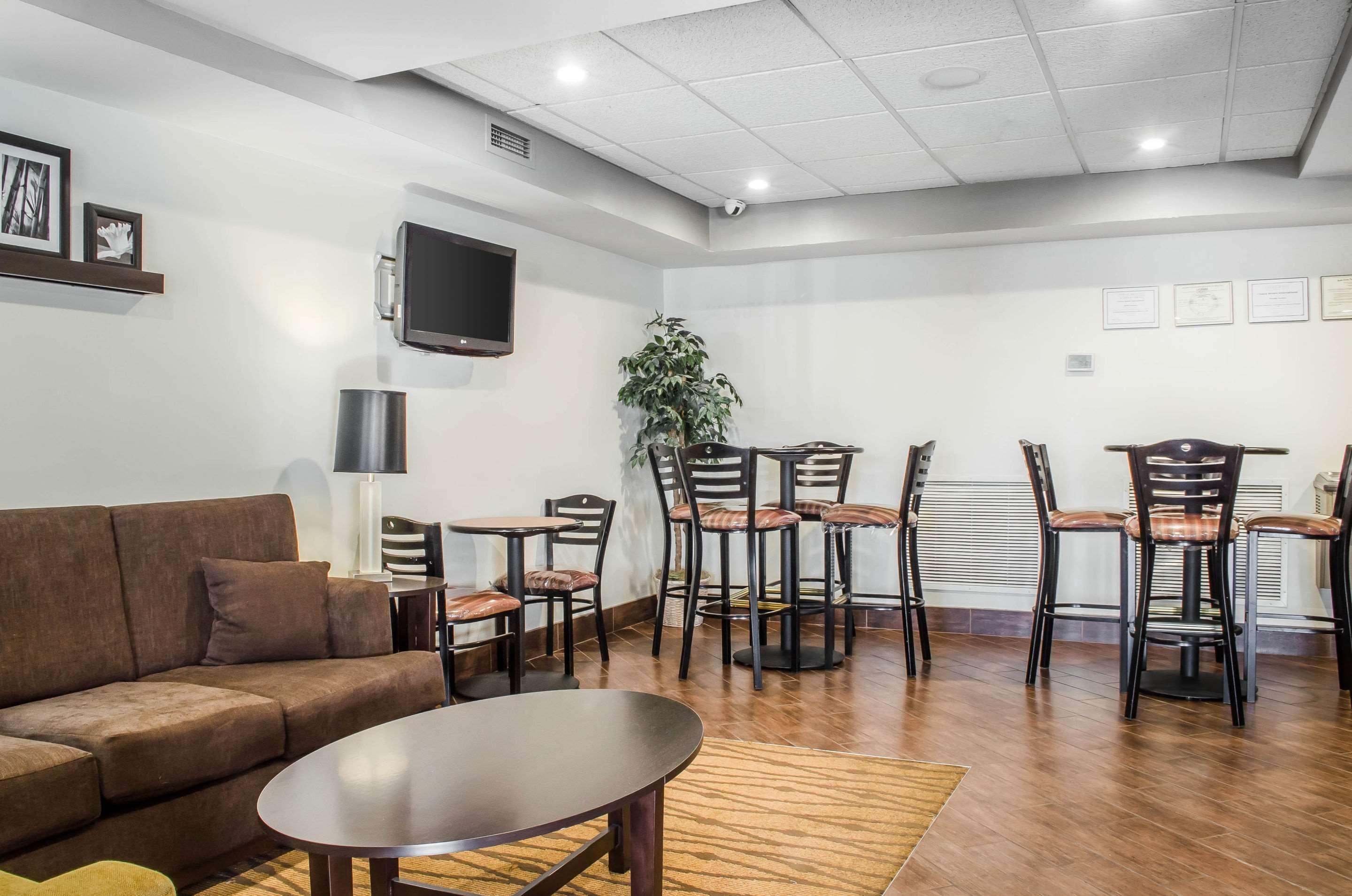 Sleep Inn & Suites Bensalem Exterior photo